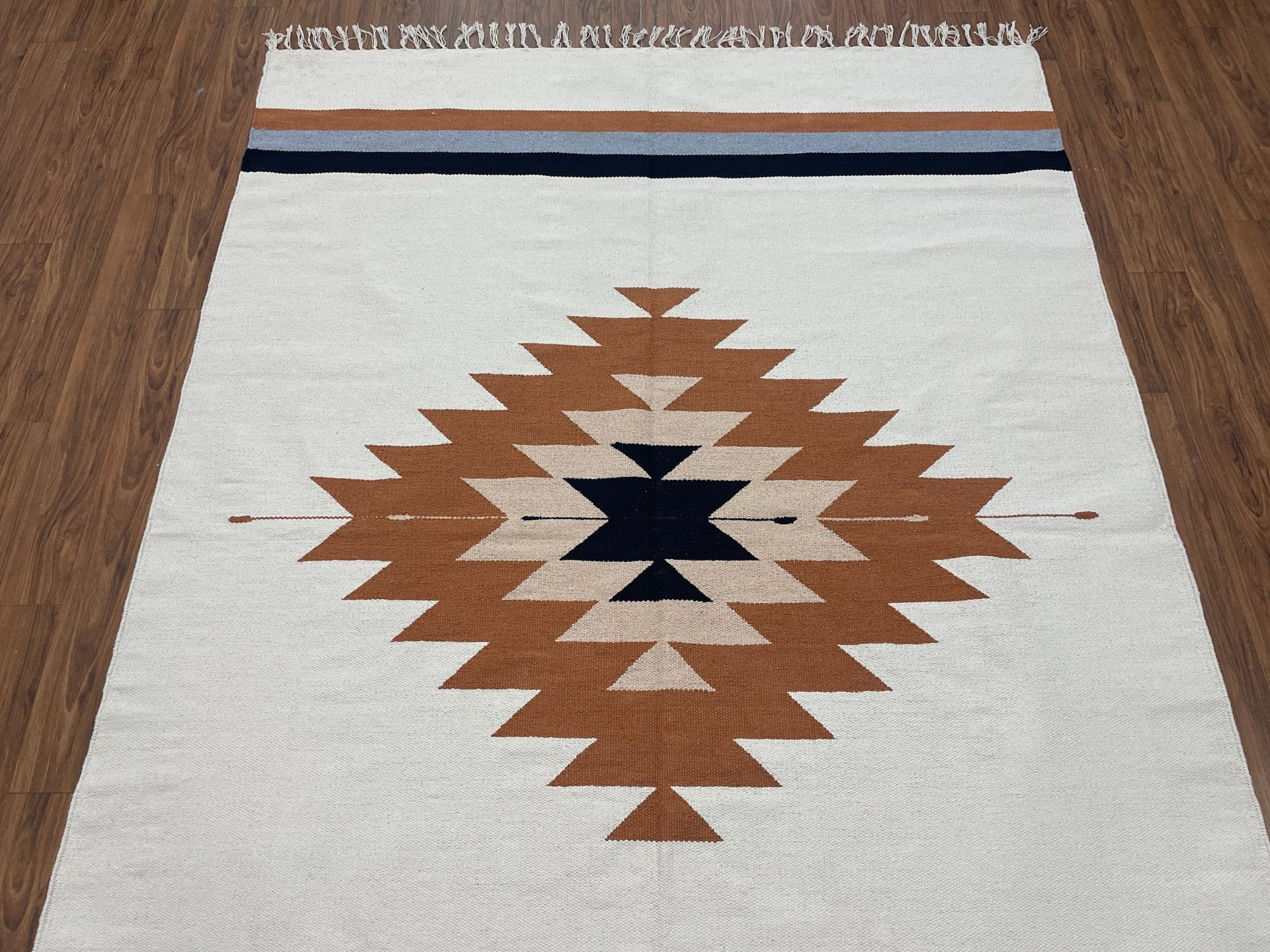 Handmade Wool Rug, Handwoven Navajo Rug, Large Area Rug for Living Room, White Rug for Bedroom - Image 3