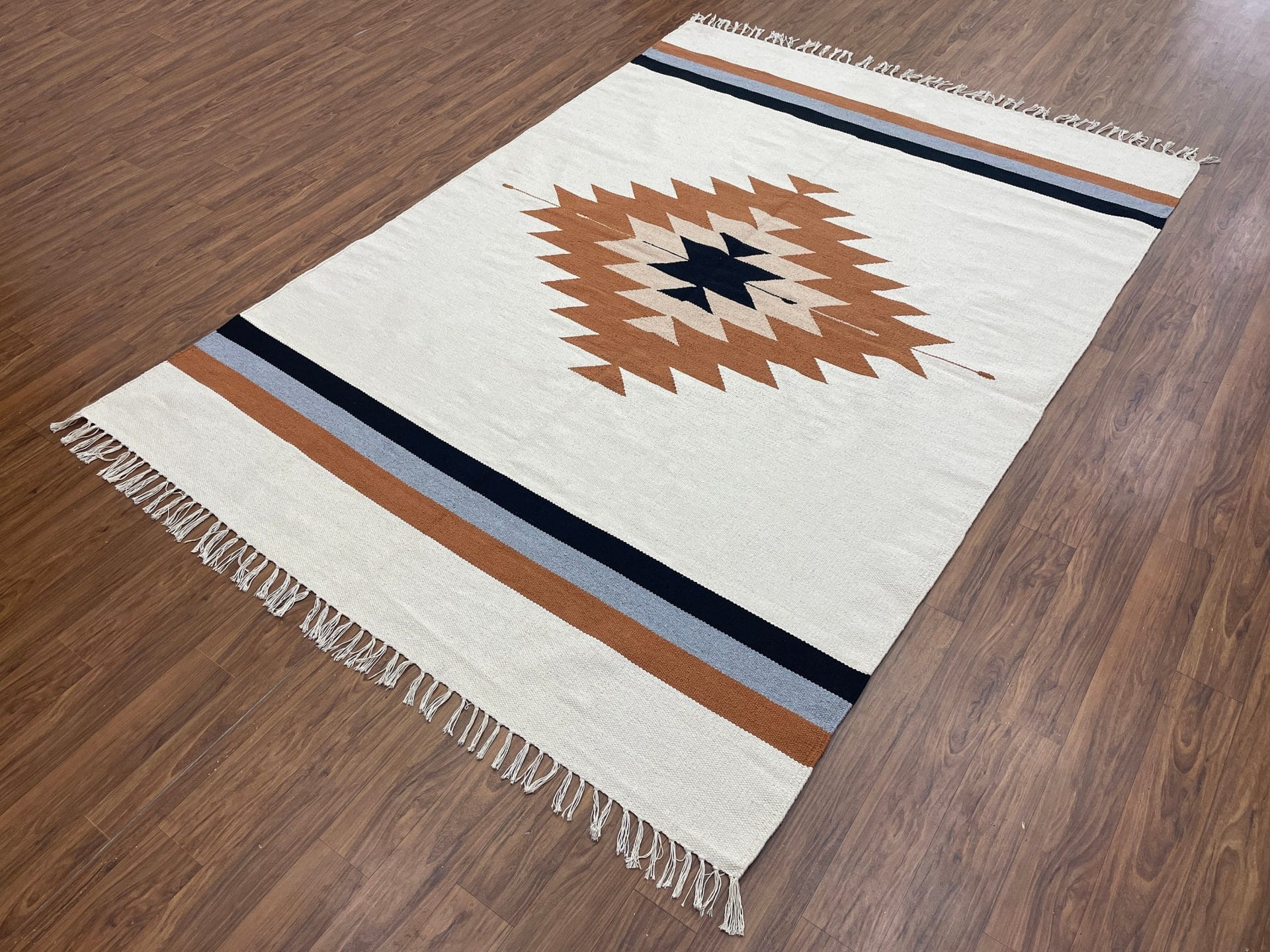 Handmade Wool Rug, Handwoven Navajo Rug, Large Area Rug for Living Room, White Rug for Bedroom - Image 2
