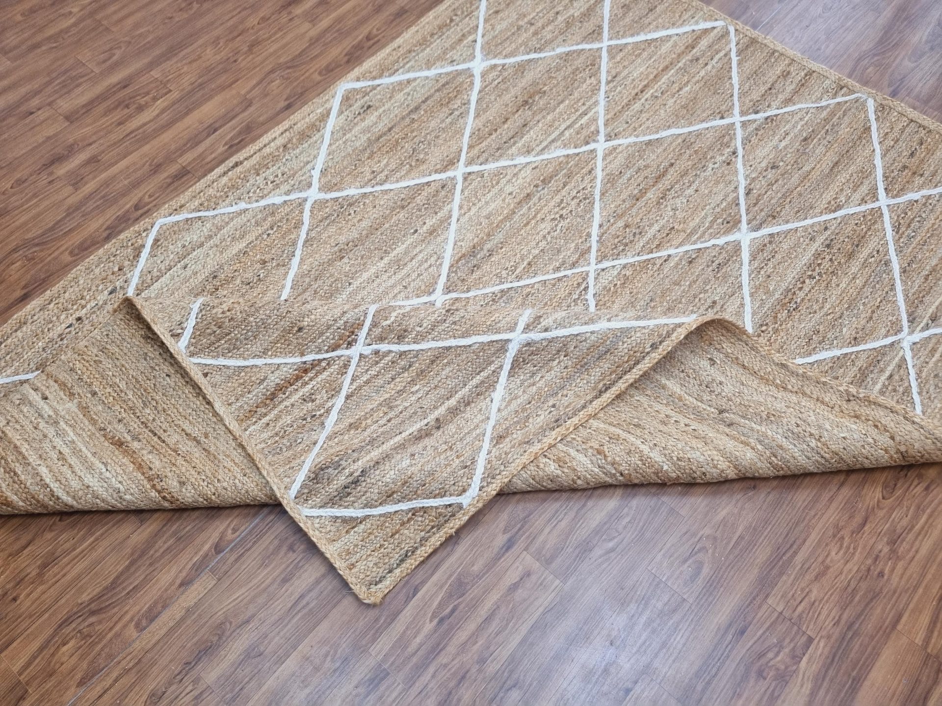 Hand Braided Jute Diamond Rug, Natural Jute Rug for Living Room, Bedroom, Kitchen, Outdoor Patio 8x10 Feet - Image 5